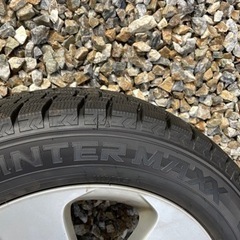 タイヤ　セレナ　4本　ダンロップ　