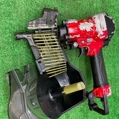 中古品 □ makita 高圧エア釘打ち機 AN711H □ C □ IT7X5ODD42GE