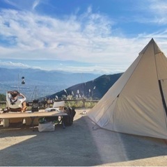 キャンプ　DODのワンポールテント　大きい8人用　