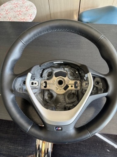 BMW ハンドル