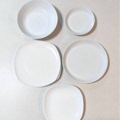 【中古】　お皿　ホワイト　8枚