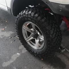 ジムニーJB23　マッドタイヤ　235/75R15