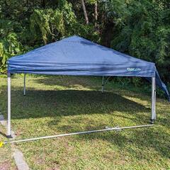 取引中　テント　2.5メートル　✕　2.5メートル