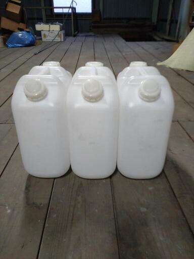 取引中　20リットル灯油缶　新品　3つ