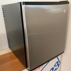 小型冷蔵庫　ワンドア　48L ペルチェ方式　霜取り不要