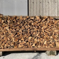 暖炉用　薪　杉・檜　大量　格安　乾燥薪　キャンプ・焚き火にも