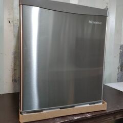 使用感なく綺麗です　Hisense　1ドア冷蔵庫　42L　202...