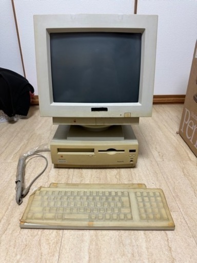 〈ジャンク〉Macintosh Performa 6260