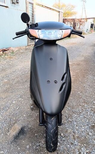 優れたエンジン。  HONDA ライブディオ（ライブディオ）。  AF35。 バッテリーは新品です。 シートカバーは新品です。 フロントタイヤはほぼ新品です。 リアタイヤはほぼ新品です。 リアブレーキは新品です。フロントディスクブレーキ付き。