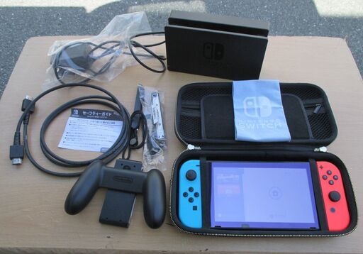 ☆ニンテンドー 任天堂 HAC-001 NINTENDO Switch ニンテンドースイッチ 本体一式 ◆カタチを変えてどこへでも