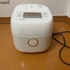 TOSHIBA 炊飯器3合　[RC-5XL-W]