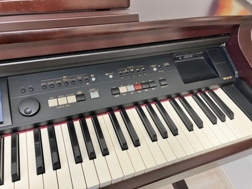 鍵盤楽器、ピアノ Roland KR577