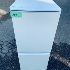 2521番 SHARP✨冷蔵庫✨SJ-14Y-W‼️