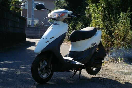 AF34 ライブディオ エンジン始動 ヘルメット付 普通に乗れます オイルは足すだけ面倒が無い AF34 ライブディオ エンジン始動 ヘルメット付 普通に乗れます オイル