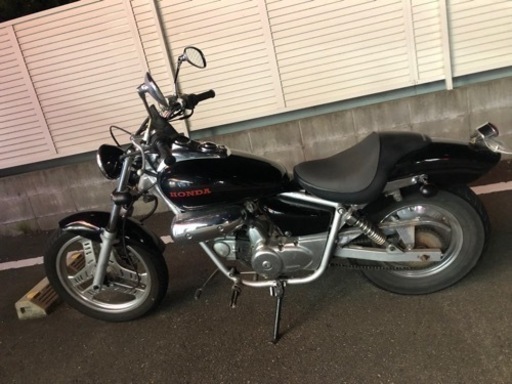 ホンダ　マグナ50