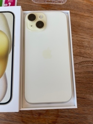 ② iPhone 15 128GB イエロー 新品magsafe対応ケース\u0026ガラスフィルム