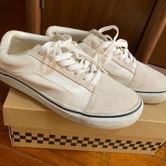 VANS 23.5 白　White スニーカー