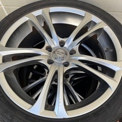 TRDホイール　タイヤ245 40 19 引取り可能な方