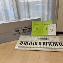 カシオ　電子ピアノ　光ナビゲーションキーボード