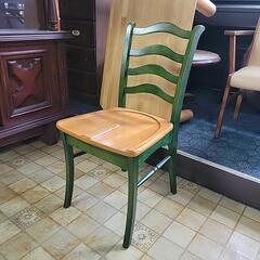 【売却済】緑色の椅子