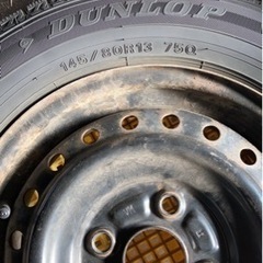 145／80R13ダンロップ スタッドレス バリ溝