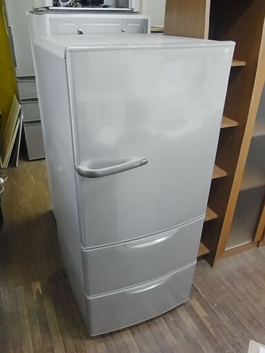 【9】AQUA　アクア　ノンフロン冷凍冷蔵庫　272L　AQR-271C　シルバー　3ドア冷蔵庫　2014年製