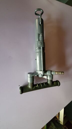 東空 ルートハンマー 長期保管品 新品インサートビット付き 東空 ルートハンマー 長期保管品 新品インサートビット付き