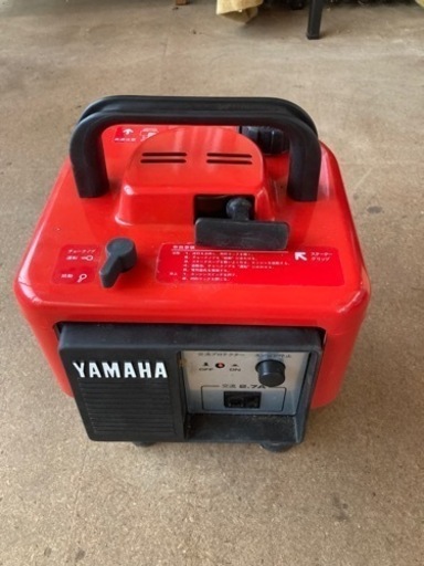 ほぼ未使用のヤマハET300 発電機です