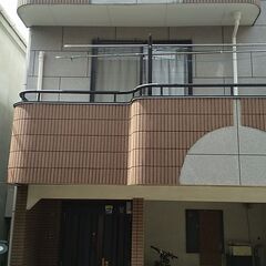 閑静な住宅街で屋上、庭付一軒家　実質家賃33,000円