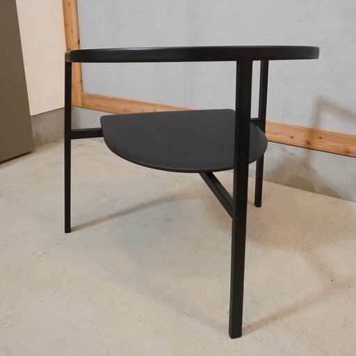福井県のオーダー家具を手掛けるNIWATORI Works(ニワトリワークス)のWIW-002 ラウンジチェア/ブラックです。美しい曲線フレームが特徴的なアームチェアはどんな空間にもマッチします♪DK238
