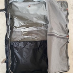 超美品】大容量 Metro Travel Bag (ガーメントバッグ)／3桁ダイヤル式 