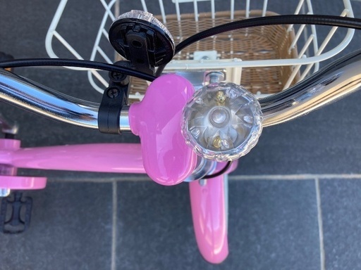 美品)キッズ自転車18インチ　ピンク、カゴ付き、ベル付き、補助輪付き