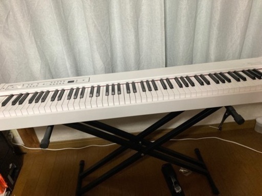鍵盤楽器、ピアノ korg d1