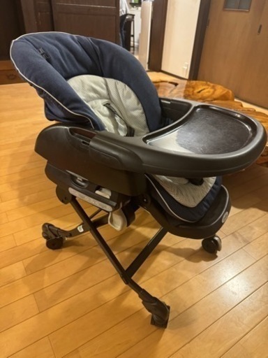 combi 電動ハイローチェア　ネムリラ AUTO SWING