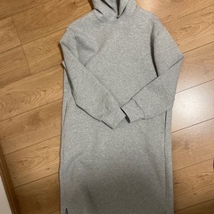 美品‼️ユニクロスウェットパーカーワンピース