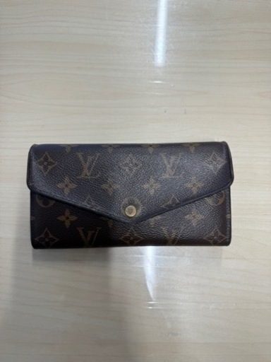 VUITTON 長財布