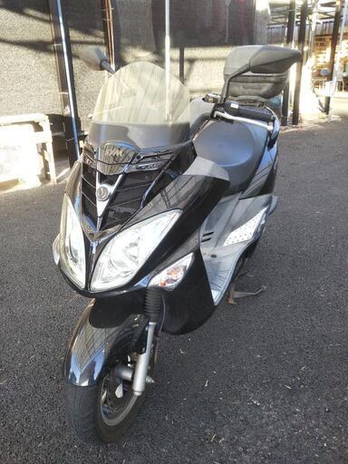 SYM(台湾)RV200i スクーター(180cc)