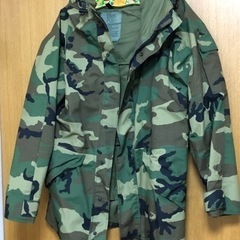 実物　USカモフラージュ、コールドウェザー、パーカーSize M Long