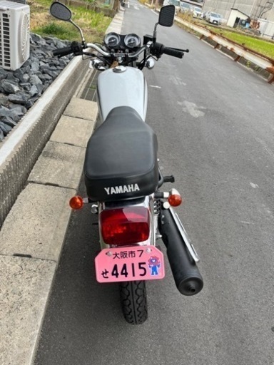 小型SR カスタムベースに！ ヤマハ YB125SP 近県無料配送します。