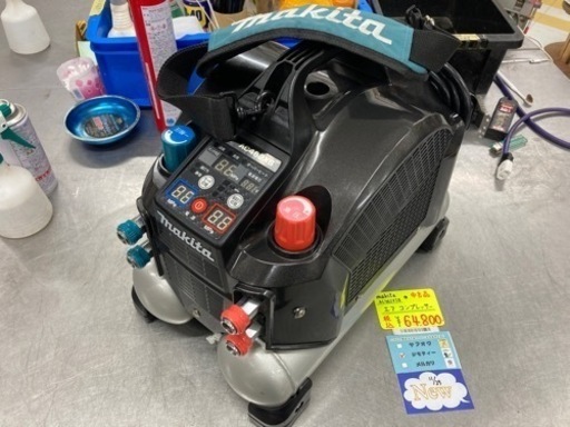 中古品 □ makita エアコンプレッサー AC462XSB □ コン □  ITI83AKI4C4U