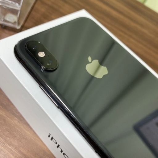 iPhone XS 256GB バッテリー100％ SIMフリー