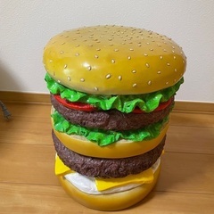 ハンバーガー型スツール