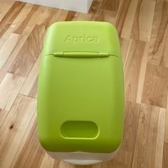Aprica オムツ用ゴミ箱