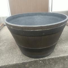 直径42センチの樽型鉢（鉢カバー）