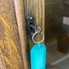 イギリスアンティーク　キャビネット　神戸家具　ディスプレイ　本棚　アンティーク