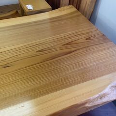 一枚板　180　脚付き　杉　スギ　テーブル　センターテーブル　座卓　木製　応接台