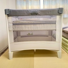 Aprica 折りたたみベビーベッド