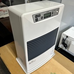 お引取り限定 美品 21年11月製 サンポット FF式温風石油ストーブ FF