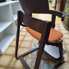 [持帰り家具3割引] アップライトチェア N23-962 高く買取るゾウ八幡西店