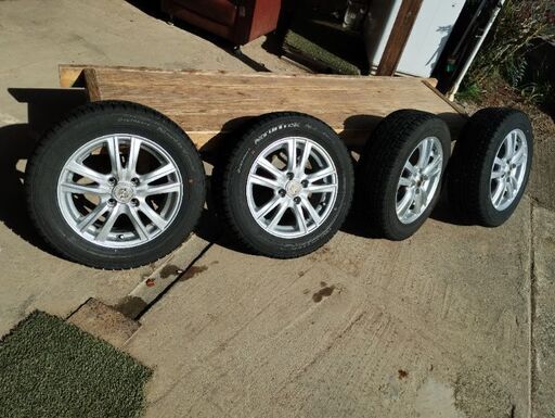 175/65R14 820 North Trek N2 冬タイヤ スタッドレスタイヤ